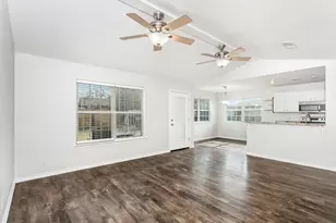 211 Green Oaks Loop, Fredericksburg, TX 78624 - Photo 3