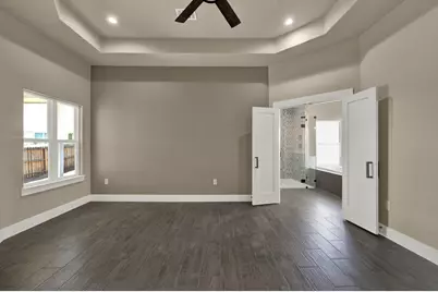 305 Winston Dr, Fredericksburg, TX 78624 - Photo 7