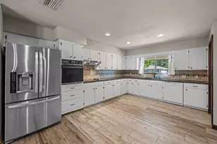 104 Westwood Ln, Kerrville, TX 78028 - Photo 11