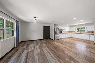 104 Westwood Ln, Kerrville, TX 78028 - Photo 9