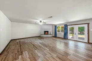 104 Westwood Ln, Kerrville, TX 78028 - Photo 7