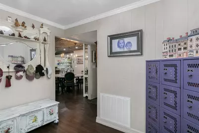 702 S Eagle St, Fredericksburg, TX 78624 - Photo 33