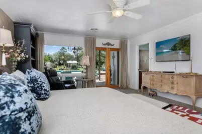 702 S Eagle St, Fredericksburg, TX 78624 - Photo 23
