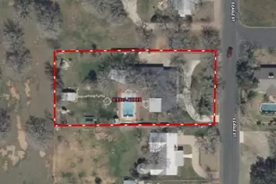 702 S Eagle St, Fredericksburg, TX 78624 - Photo 57