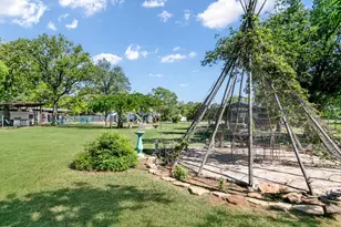 702 S Eagle St, Fredericksburg, TX 78624 - Photo 55