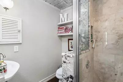 702 S Eagle St, Fredericksburg, TX 78624 - Photo 31