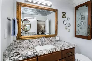 702 S Eagle St, Fredericksburg, TX 78624 - Photo 25