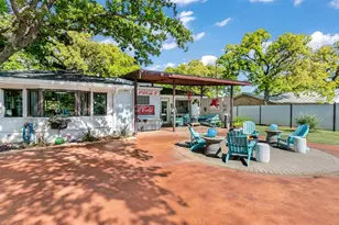 702 S Eagle St, Fredericksburg, TX 78624 - Photo 47