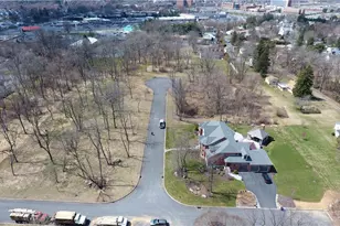 1970 Rosewood Dr, Hanover Twp, PA 18017 - Photo 5