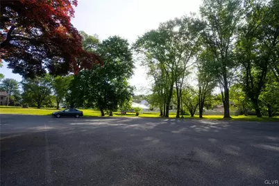 1860 E Emmaus Avenue, Salisbury Township, PA 18103 - Photo 5