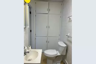 900 Mahantongo Street #5, Pottsville, PA 17901 - Photo 7