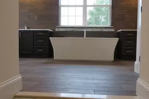 2010 Sunrise Dr, Springfield Twp, PA 18036 - Photo 7