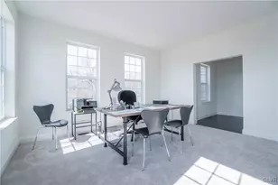 2046 Sunrise Dr, Springfield Twp, PA 18036 - Photo 5