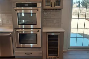 2725 Cobblestone Dr, North Whitehall Twp, PA 18078 - Photo 15