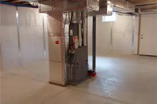 2725 Cobblestone Dr, North Whitehall Twp, PA 18078 - Photo 23