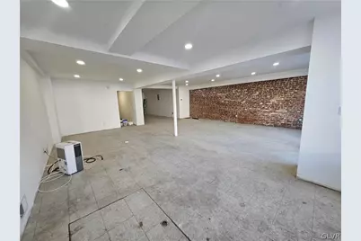 322 Ridge Avenue, Allentown City, PA 18102 - Photo 5