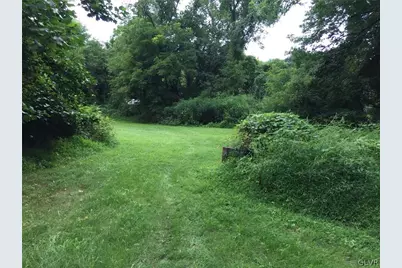 335 Berger Road, Glendon, PA 18042 - Photo 3