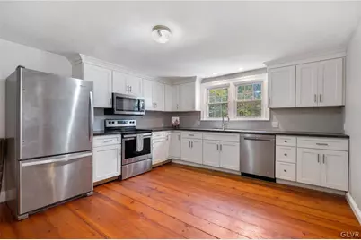 6709 Mountain Road, Lower Macungie Twp, PA 18062 - Photo 7