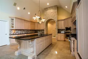 433 Little Creek Dr, Lower Nazareth Twp, PA 18064 - Photo 5