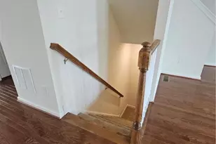 629 Fountain Vw Cir, Upper Macungie Township, PA 18104 - Photo 9