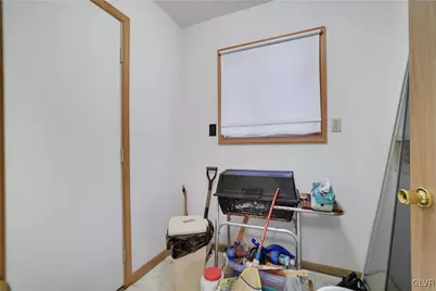 2104 Scarborough, Pike, PA 18324 - Photo 17