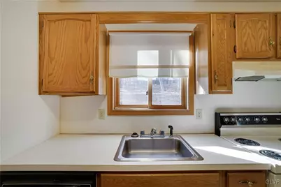 2104 Scarborough, Pike, PA 18324 - Photo 11