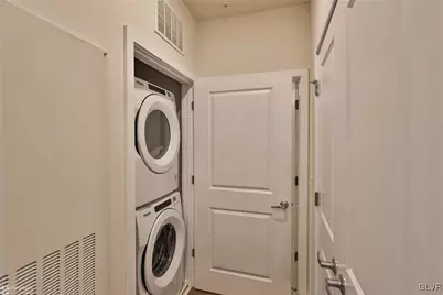 100 Aviv, Upper Macungie Township, PA 18051 - Photo 25