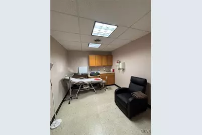 225 Erdman Street #rear, Bangor Boro, PA 18013 - Photo 11