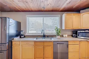 349 Carlton Rd, Paradise Twp, PA 18344 - Photo 9