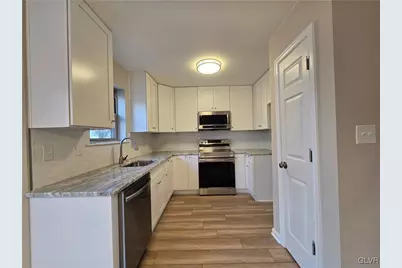 1321 Byfield Street, Salisbury Township, PA 18103 - Photo 7