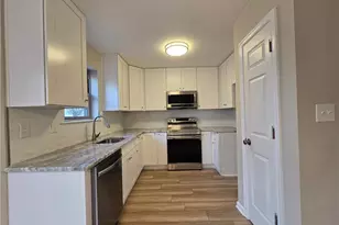 1321 Byfield St, Salisbury Township, PA 18103 - Photo 7