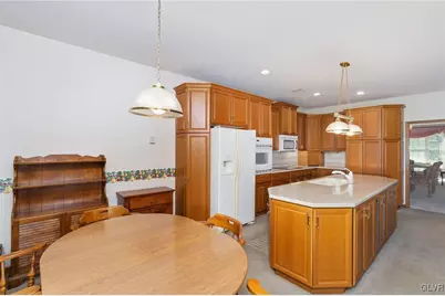 4693 Pinehurst Circle, Upper Saucon Township, PA 18034 - Photo 29