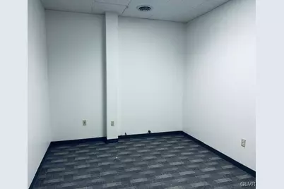 919 S 9th Street, Allentown, PA 18103 - Photo 9