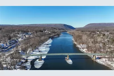 425 Delaware Avenue, Portland Borough, PA 18351 - Photo 87