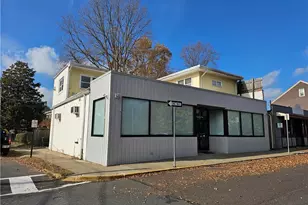 719 Durham Rd, Riegelsville Boro, PA 18077 - Photo 1