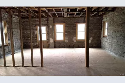 817 E 4th Street, Bethlehem City, PA 18015 - Photo 3