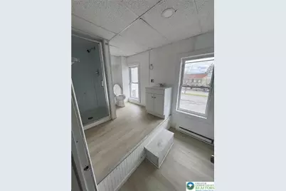 2 W Market Street #Apt 3 2nd FL, Other, PA 17030 - Photo 5