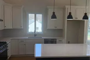 9002 Yorkshire Cir, Fogelsville, PA 18051 - Photo 7