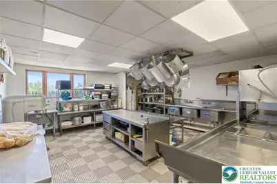 232 W Moorestown Road, Bushkill Twp, PA 18091 - Photo 55