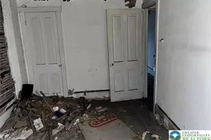 115 N Locust St, Other, PA 17851 - Photo 23