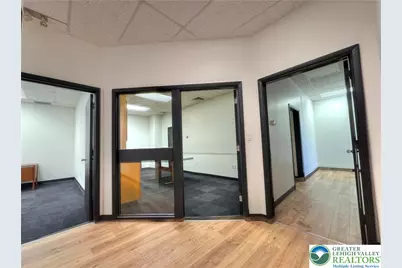 825 N 19th Street #Office 7, Allentown City, PA 18104 - Photo 3
