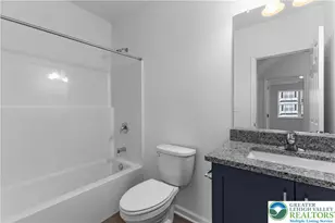 4929 Farrcroft Dr, Forks Twp, PA 18078 - Photo 11