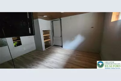 2463 Hillside Avenue, Wilson Boro, PA 18042 - Photo 21