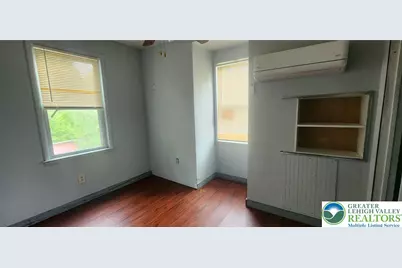 2463 Hillside Avenue, Wilson Boro, PA 18042 - Photo 15