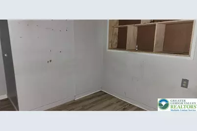 2463 Hillside Avenue, Wilson Boro, PA 18042 - Photo 23