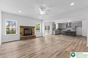 25 Lillian Ct, Williams Township, PA 18042 - Photo 7