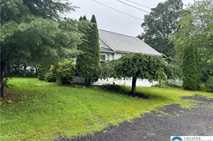 3538 Mountain Rd, Washington Township, PA 18080 - Photo 1