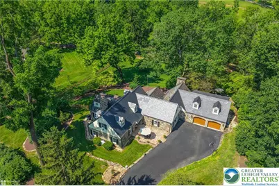 2711 Main Street, Bethlehem City, PA 18017 - Photo 1