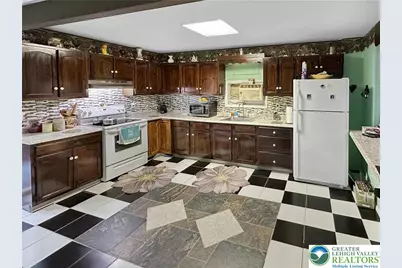 8252 Natures Drive, Coolbaugh Twp, PA 18466 - Photo 5