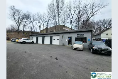 615 Sumner Avenue, Whitehall Township, PA 18052 - Photo 1